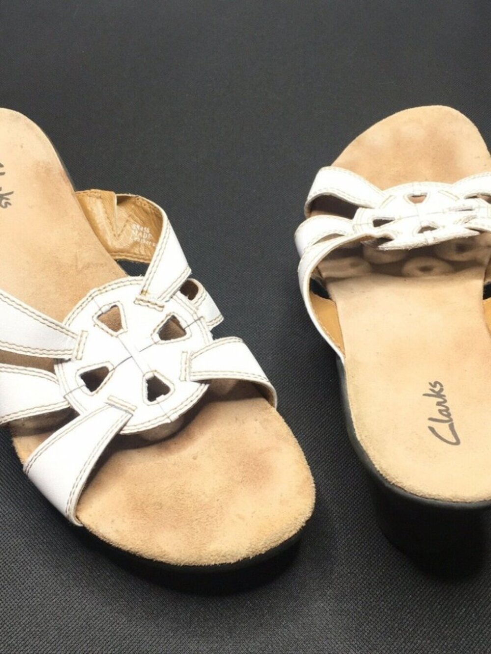 Clark's Size 8 White leather slides/sandals - Picture 4 of 9